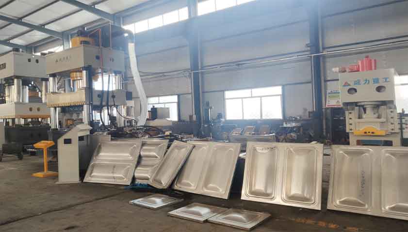 不銹鋼水箱板沖壓設(shè)備以及全套生產(chǎn)線