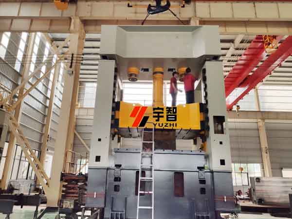 630噸框架式薄板拉伸液壓機(jī)