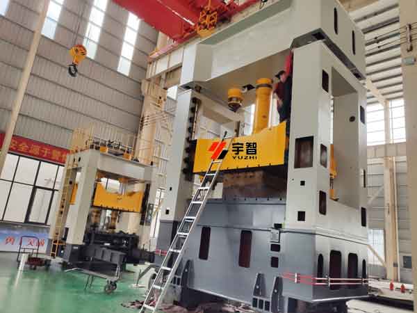 630噸分體框架式液壓機(jī)