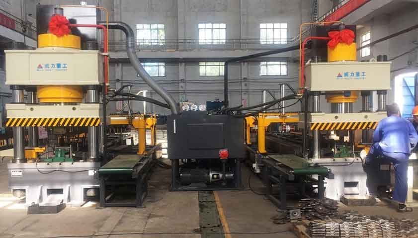 礦用錨桿托盤沖壓生產(chǎn)線客戶現(xiàn)場圖