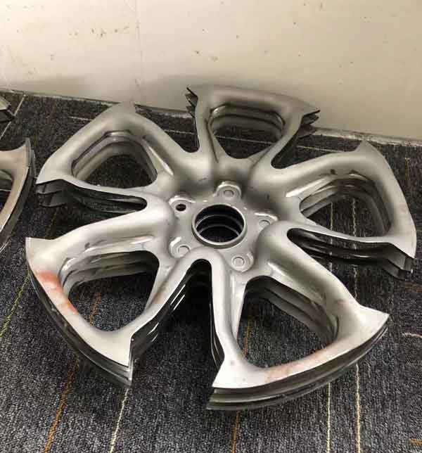汽車輪轂罩蓋壓制成形工件