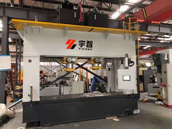 汽車后橋殼自動校直液壓機