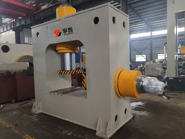 400噸框架式雙工位鍛造液壓機