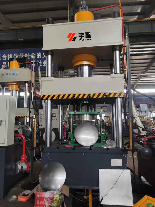 200噸三梁四柱拉伸液壓機