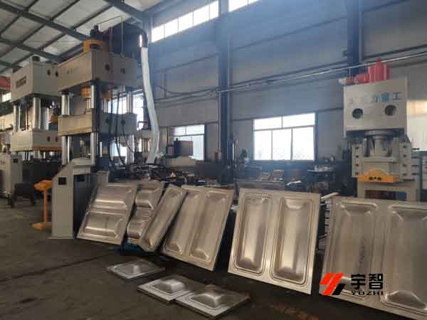 不銹鋼水箱沖壓板拉伸機(jī)