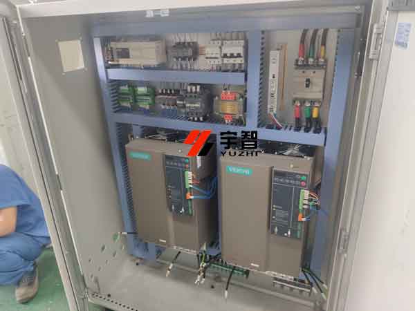 四柱液壓機電器控制系統用哪個品牌好？