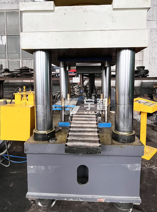 礦用支護托盤沖壓模具