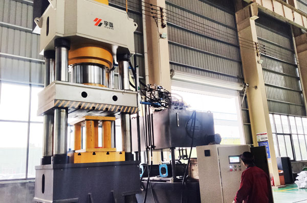 630噸溫?cái)D壓成型專用液壓機(jī)