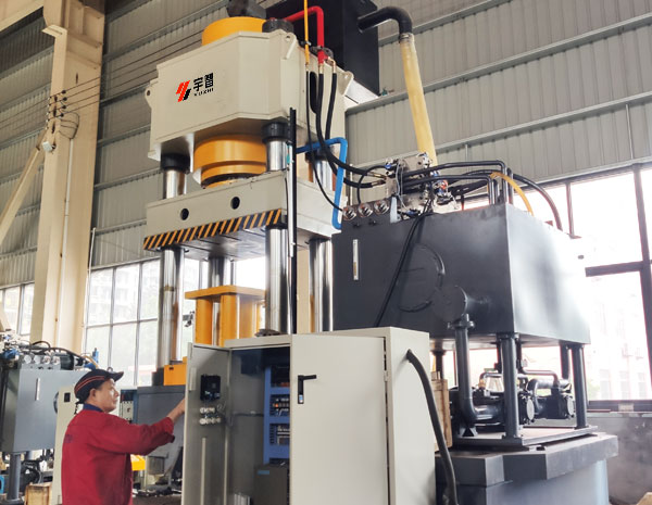 四柱式溫?cái)D壓成型液壓機(jī)