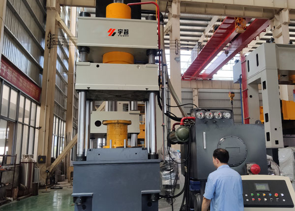 315噸液壓墊拉伸成型液壓機(jī)