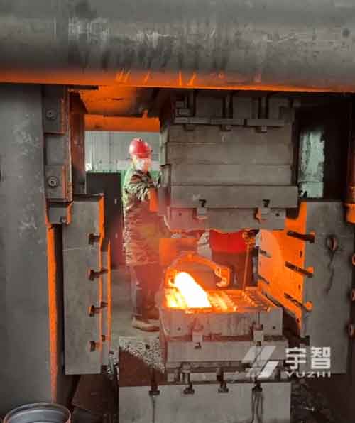 挖掘機履帶板鍛造成型模具